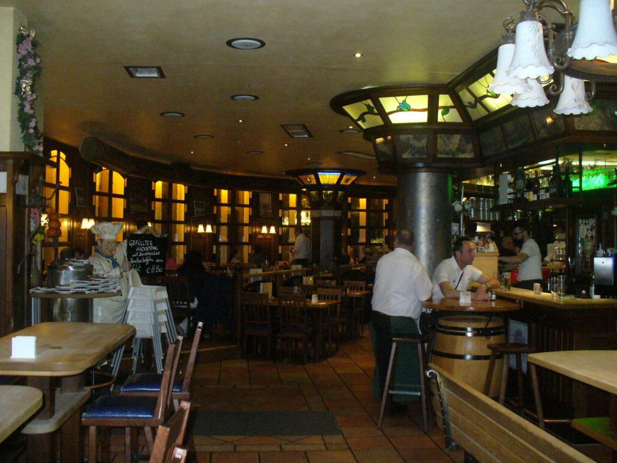 Ferienwohnung Rheinaue Cologne Extérieur photo